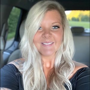 Meet your Posher, Mallory